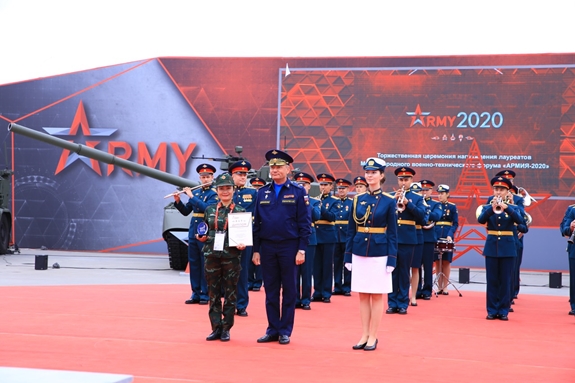 Đội tuyển Văn hóa nghệ thuật QĐND Việt Nam nhận Bằng khen của Ban tổ chức ARMY-2020